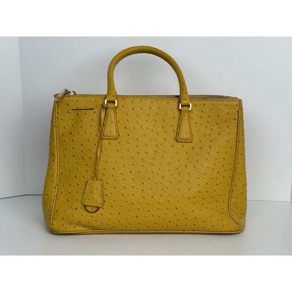 Prada Struzzo Lux Medium Galleria Double-Zip Tote in Mustard Yellow Ostrich Leat - Picture 4 of 16
